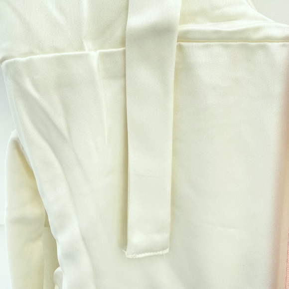 NEW House of CB Shiema Dress Ivory Small - Picture 17 of 17